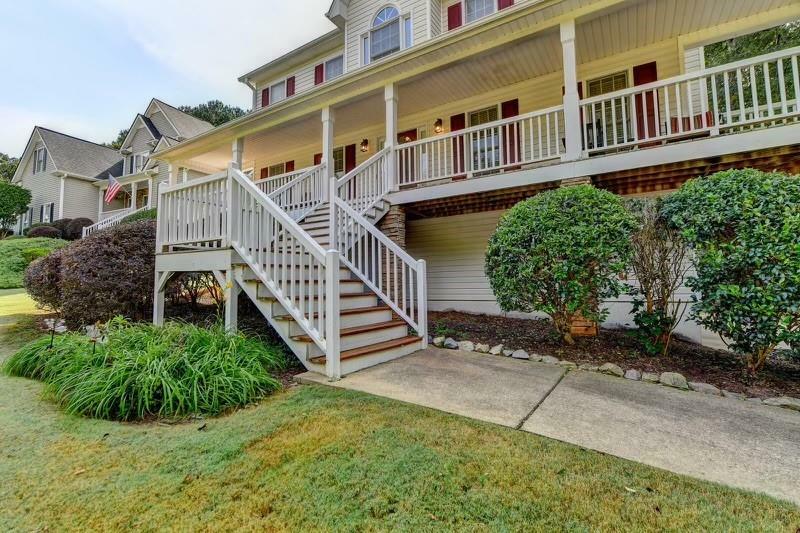 Property Photo:  152 Tynsdale Drive  GA 30134 