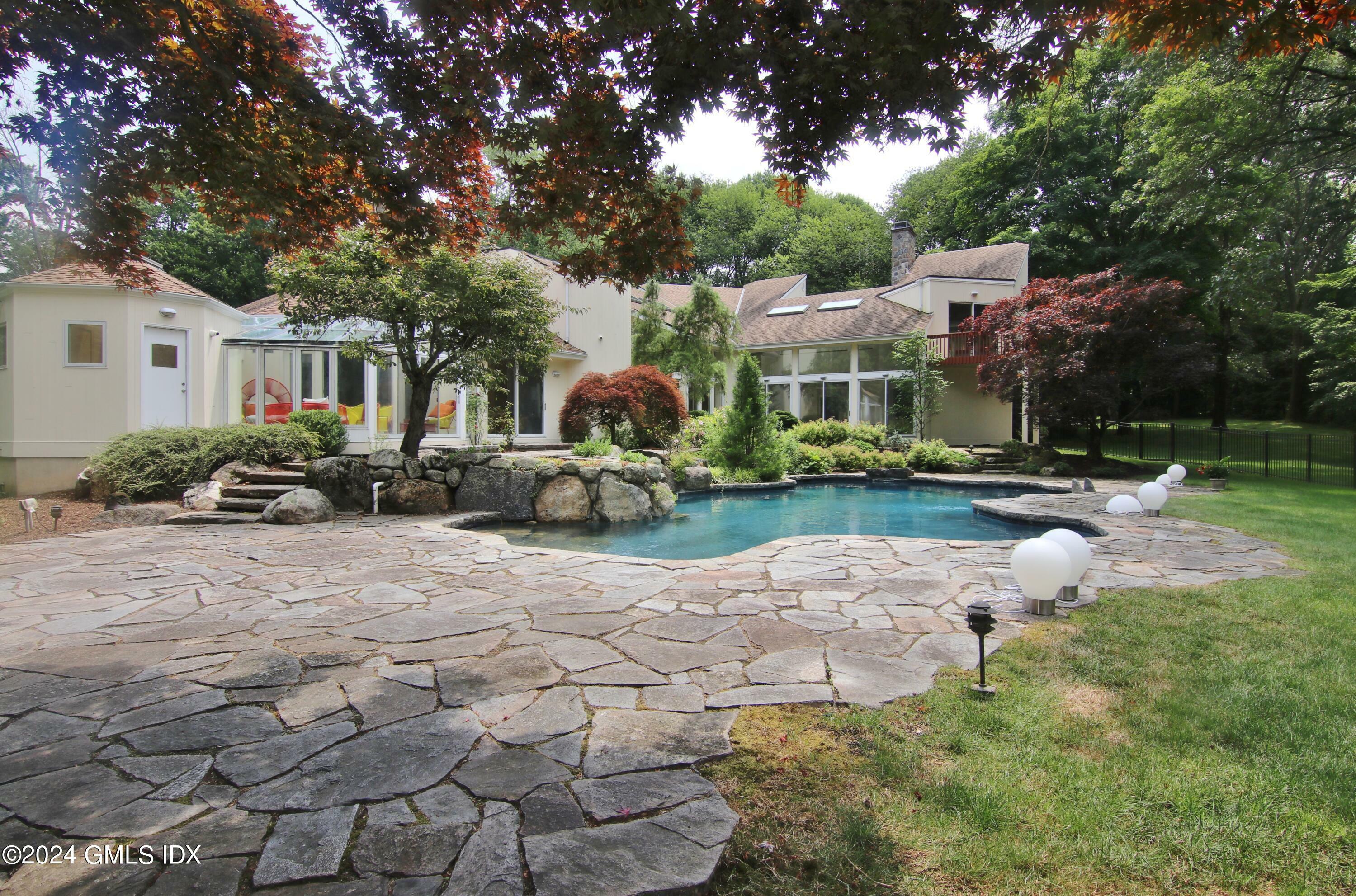 897 Lake Avenue  Greenwich CT 06831 photo