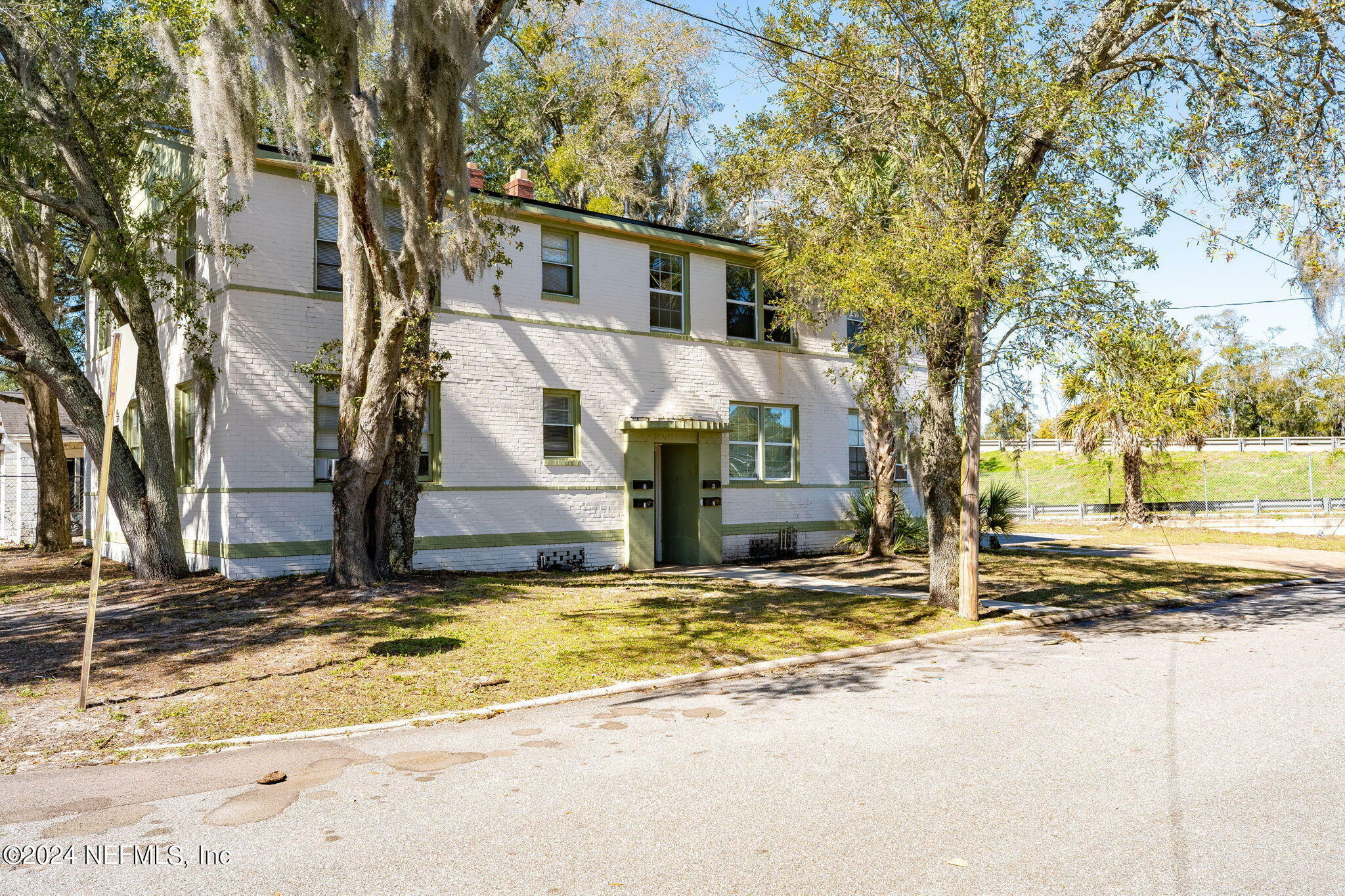 Property Photo:  2906 Silver Street 3  FL 32206 