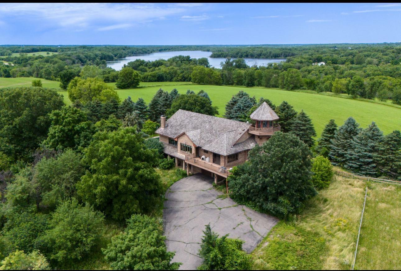 Property Photo: 9455 County Road 26 MN 55359