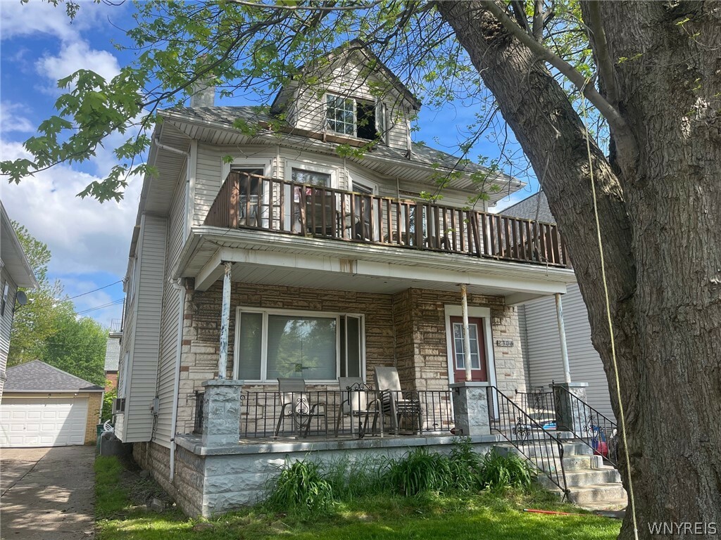 Property Photo:  2306 S South Park Avenue  NY 14220 