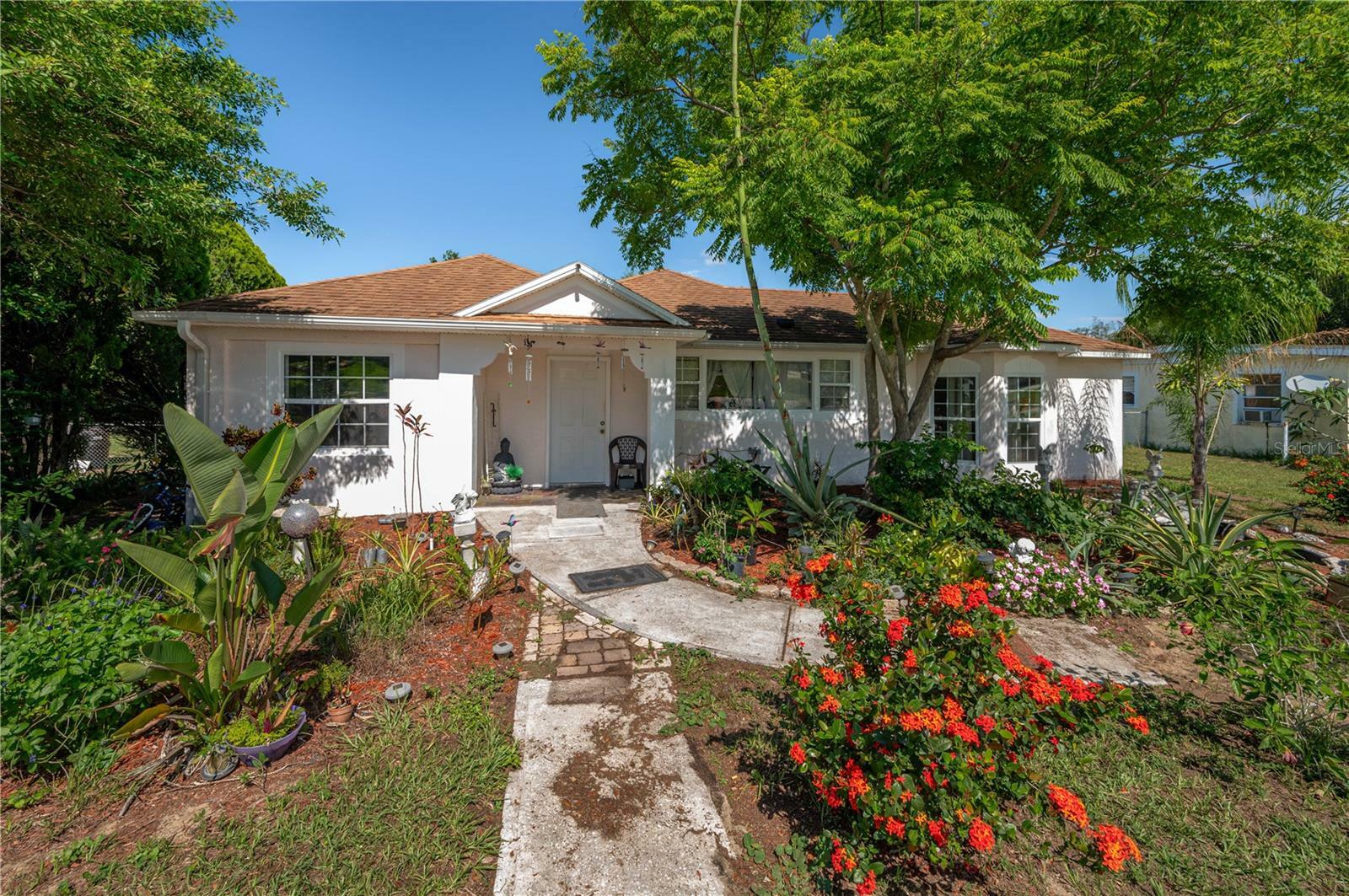 Property Photo:  1305 Morningside Drive  FL 33853 