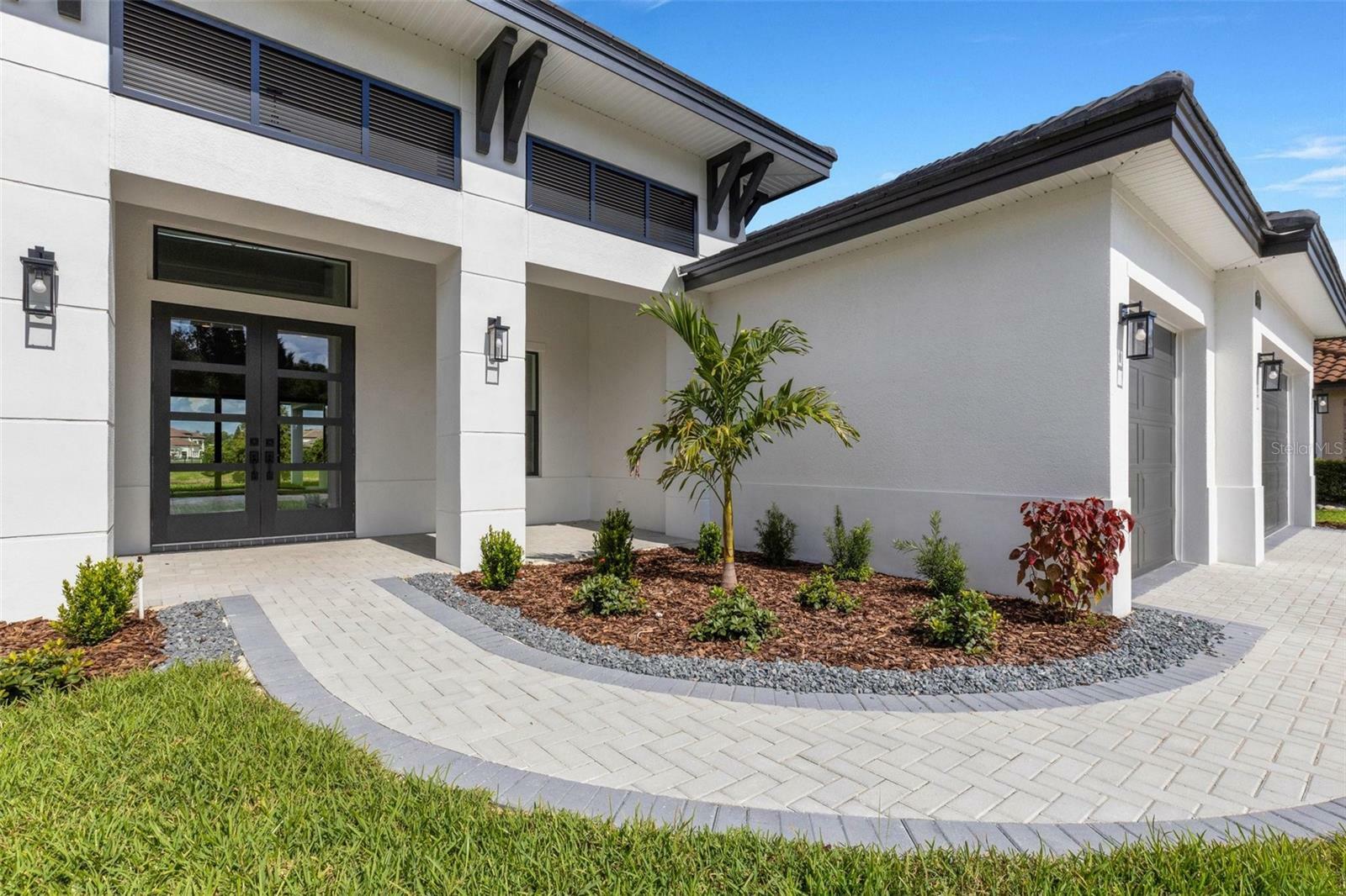 Property Photo:  1969 Grasslands Boulevard  FL 33803 