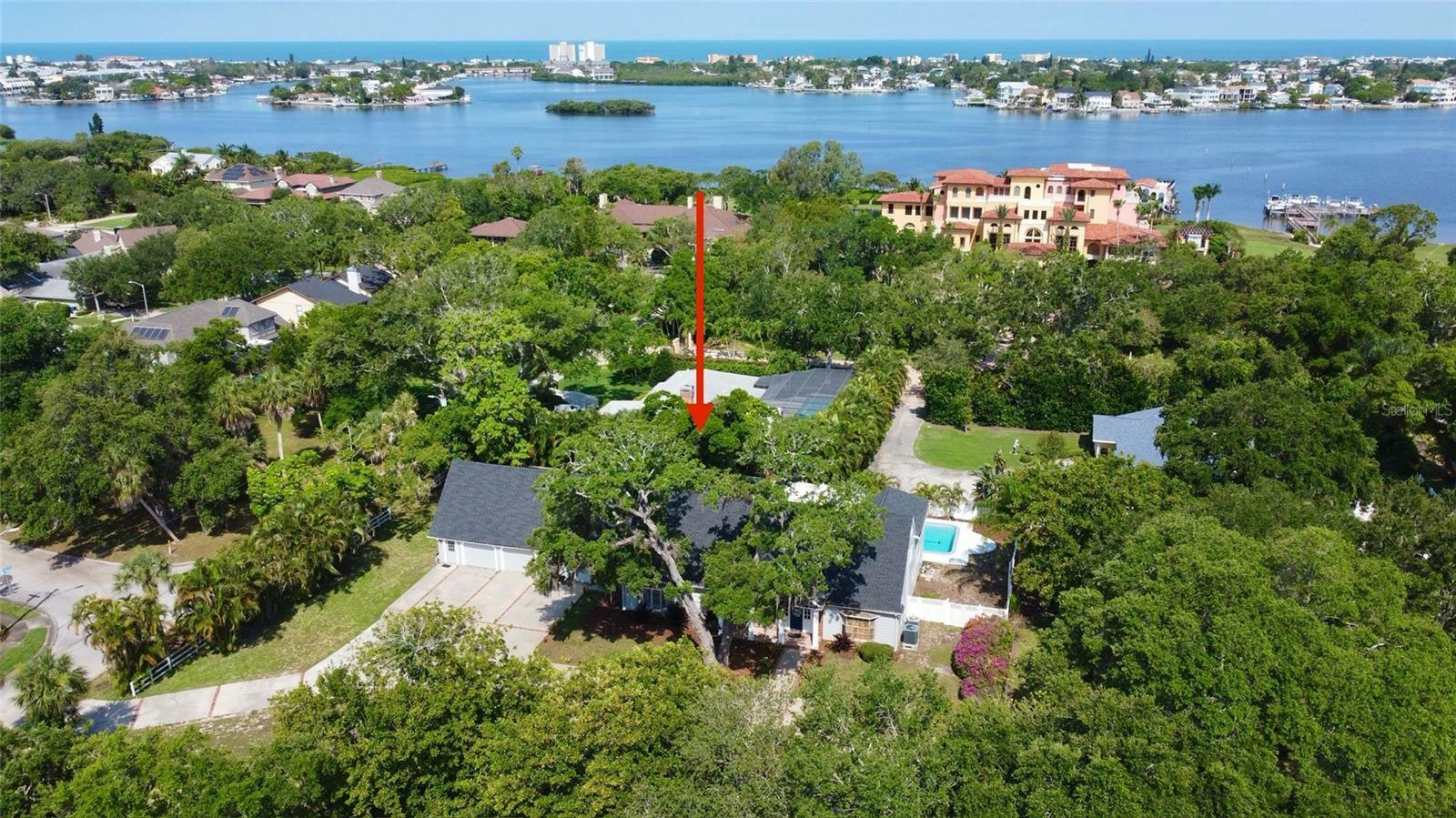 Property Photo:  14195 Siesta Road  FL 33774 