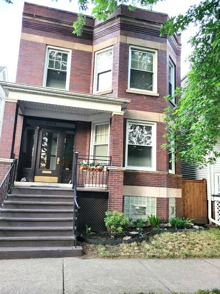 3619 N Hoyne Avenue  Chicago IL 60618 photo