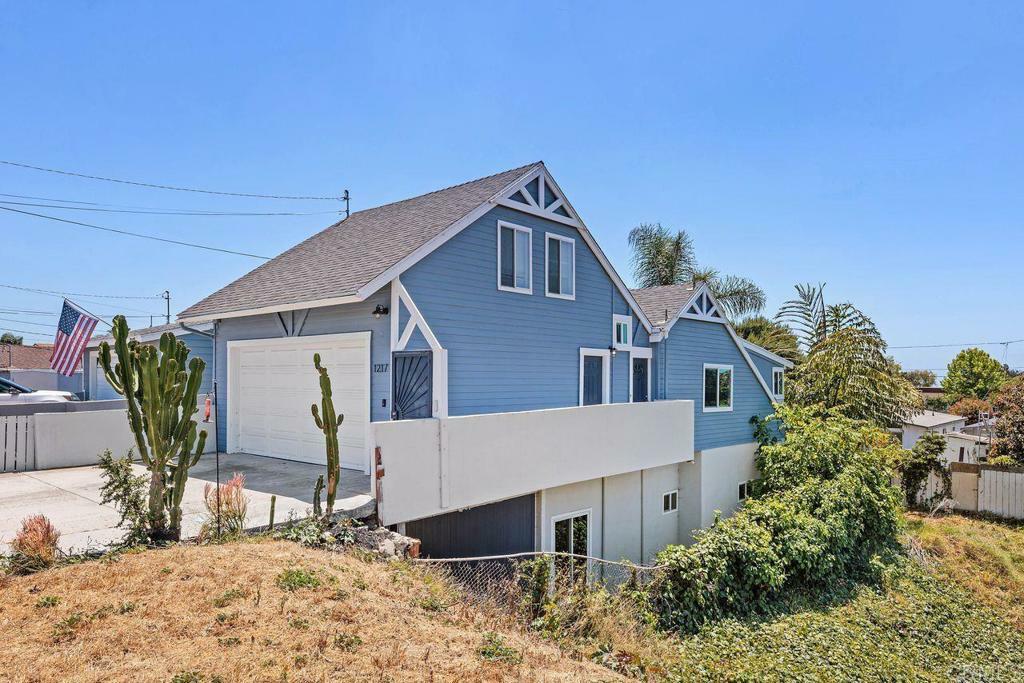 Property Photo: 1217 Holly CA 92058