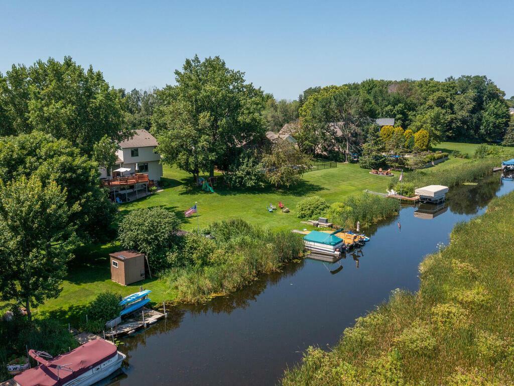 Property Photo:  315 William Lake Shore Drive  MN 55387 