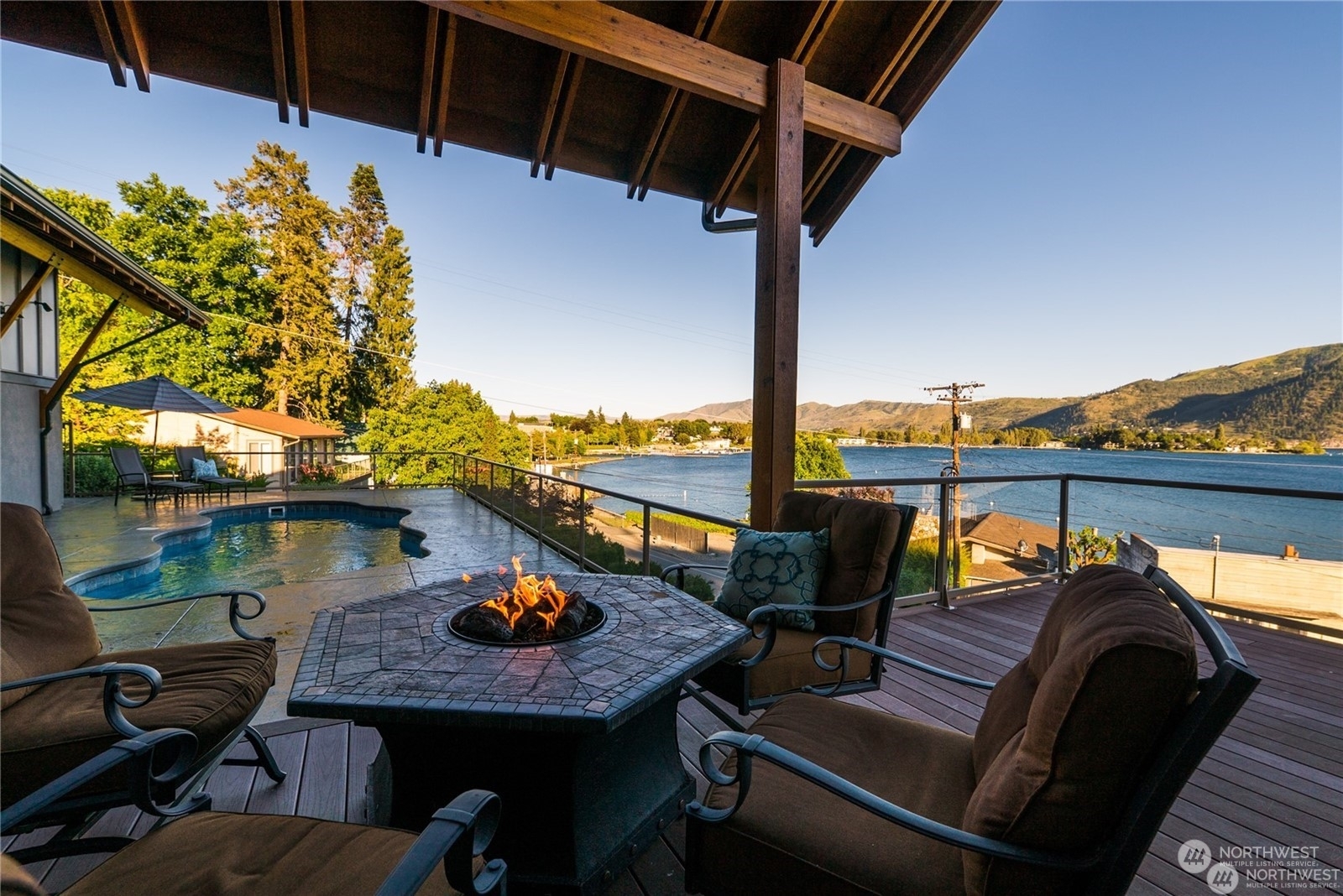 Property Photo:  408 Manson Boulevard  WA 98831 