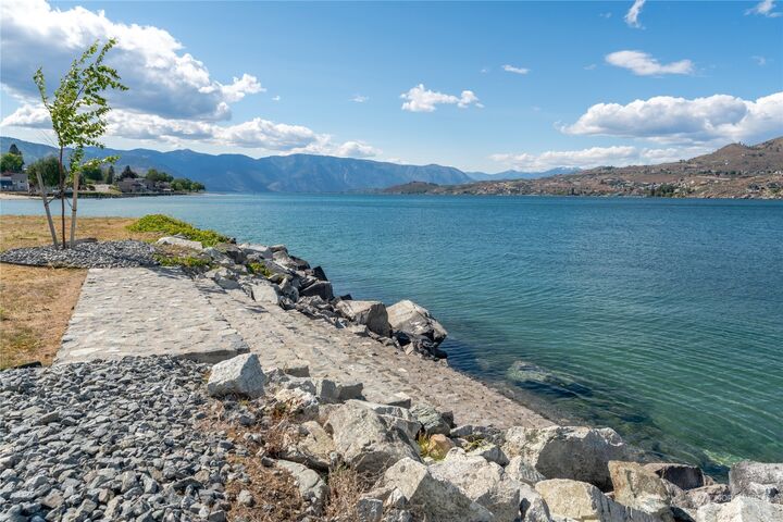 102  Burbot Lane  Chelan WA 98816 photo