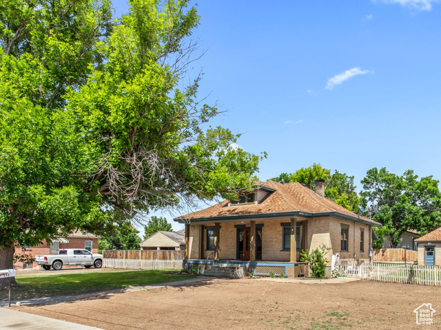 Property Photo:  293 S 200 E  UT 84654 