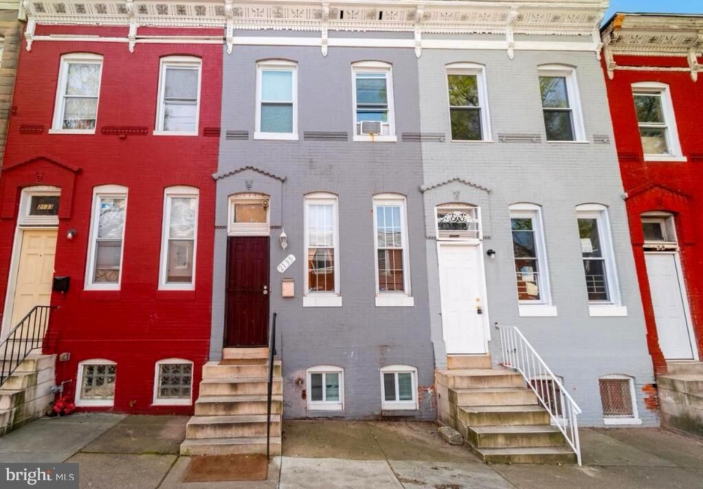 Property Photo:  2135 W Lexington Street  MD 21223 