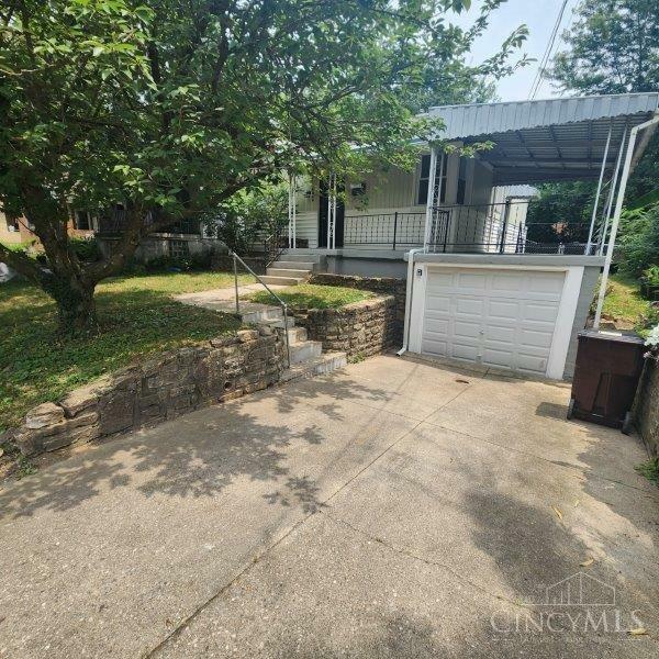 Property Photo: 6044 Mayflower Avenue OH 45237