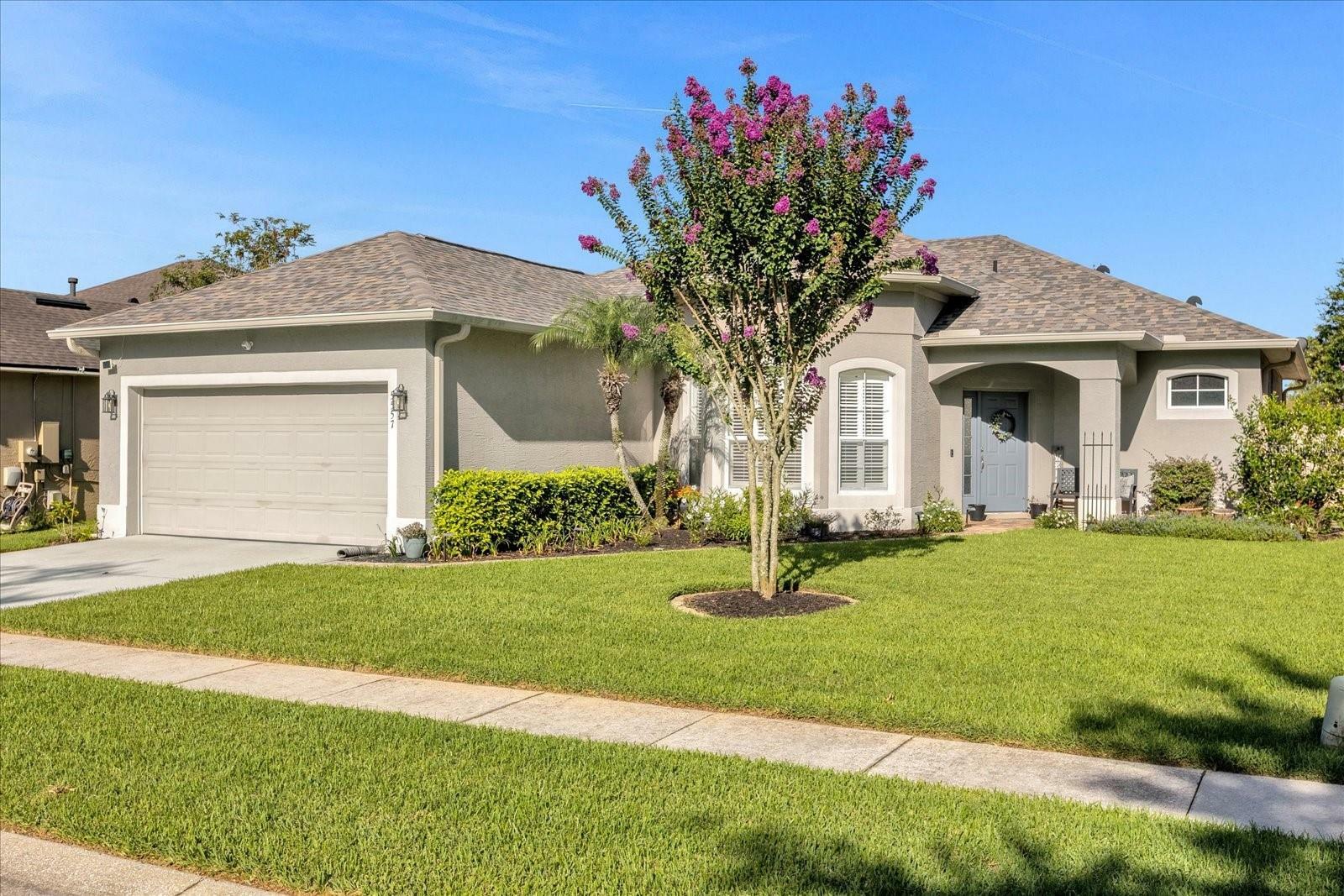 Property Photo: 5557 Crepe Myrtle Circle FL 32765