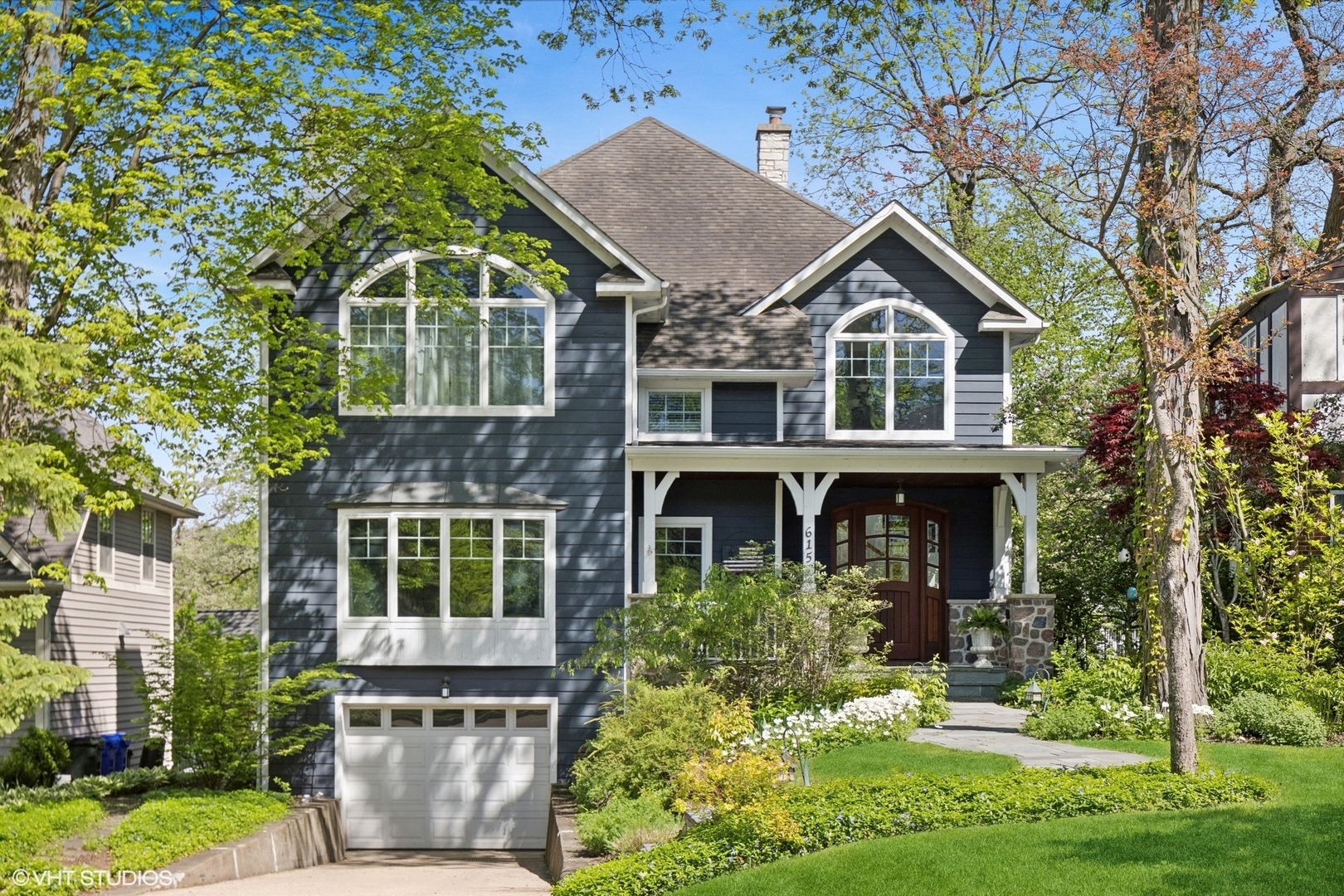 Property Photo: 615 N Park Boulevard IL 60137