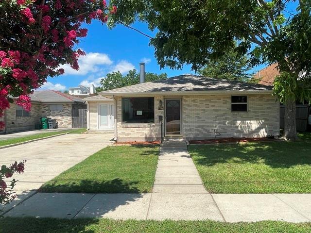 Property Photo: 1320 Chickasaw Avenue LA 70005