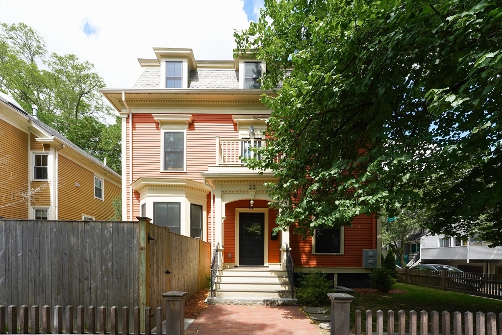 Property Photo:  23 Irving St 1  MA 02138 