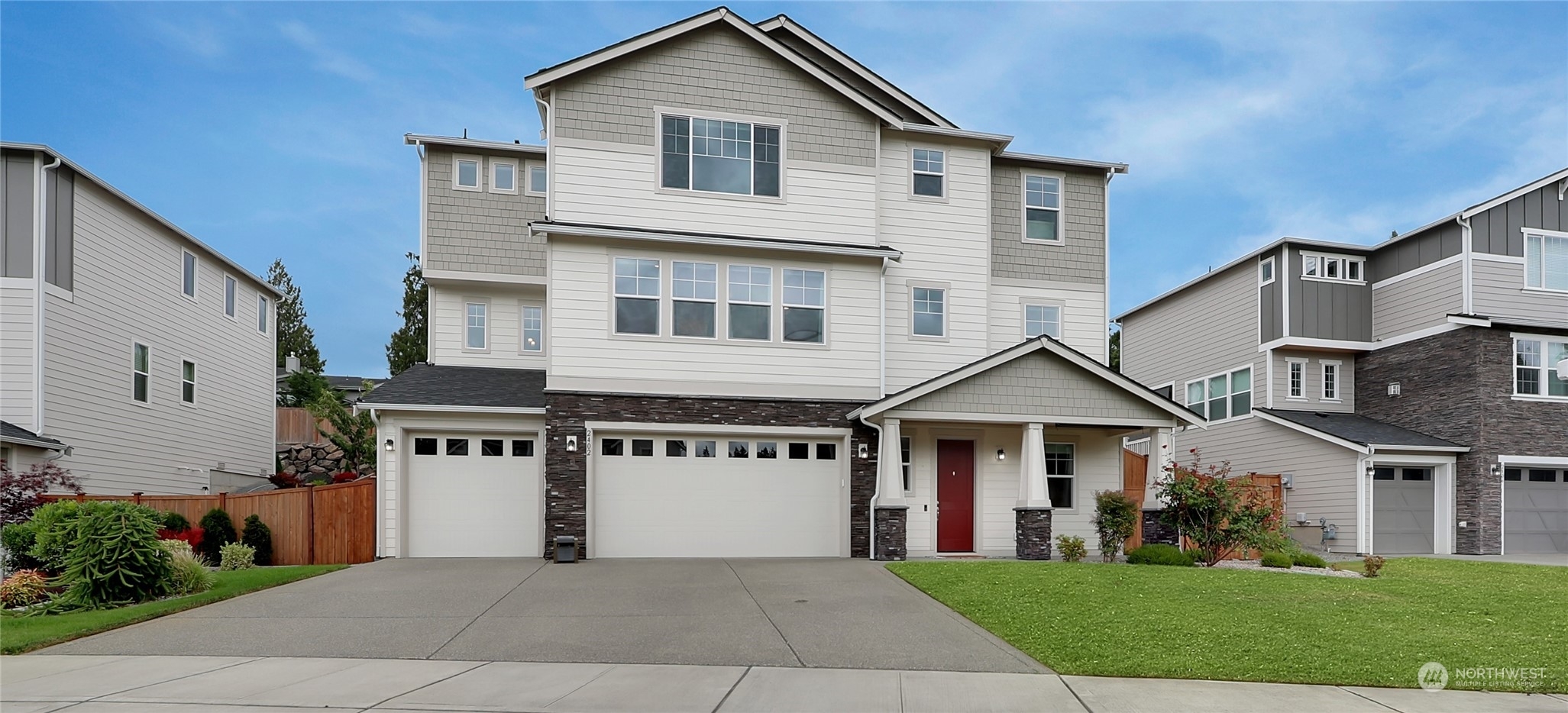 Property Photo:  2402  Fruitland Ridge Drive  WA 98371 