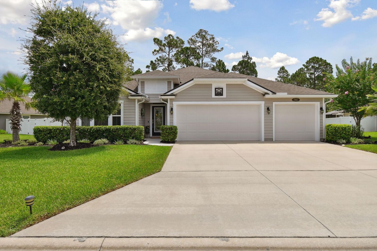 Property Photo: 502 Old Hickory Forest Rd FL 32084