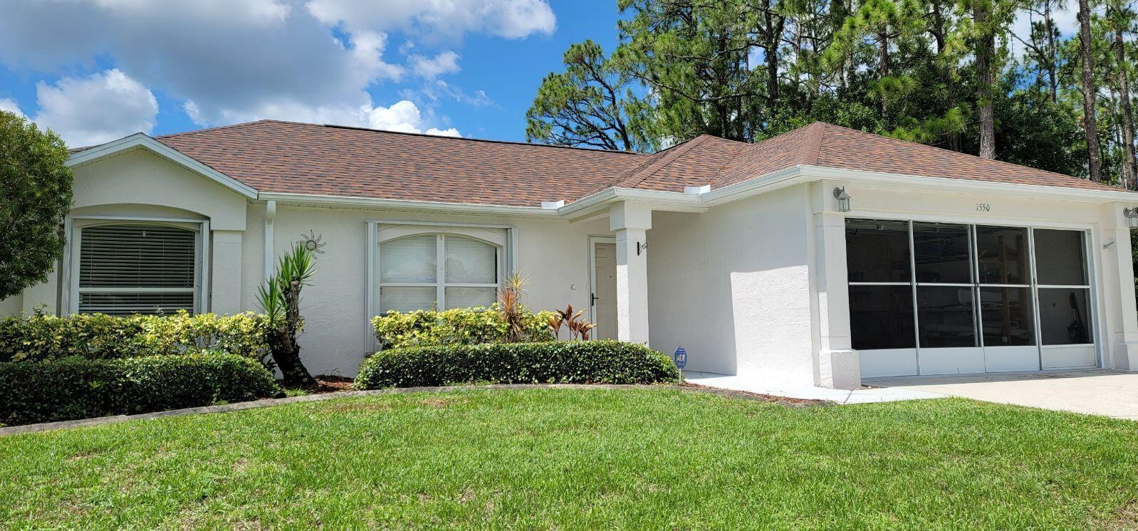 Property Photo: 1550 Gardenton Street NW FL 32907