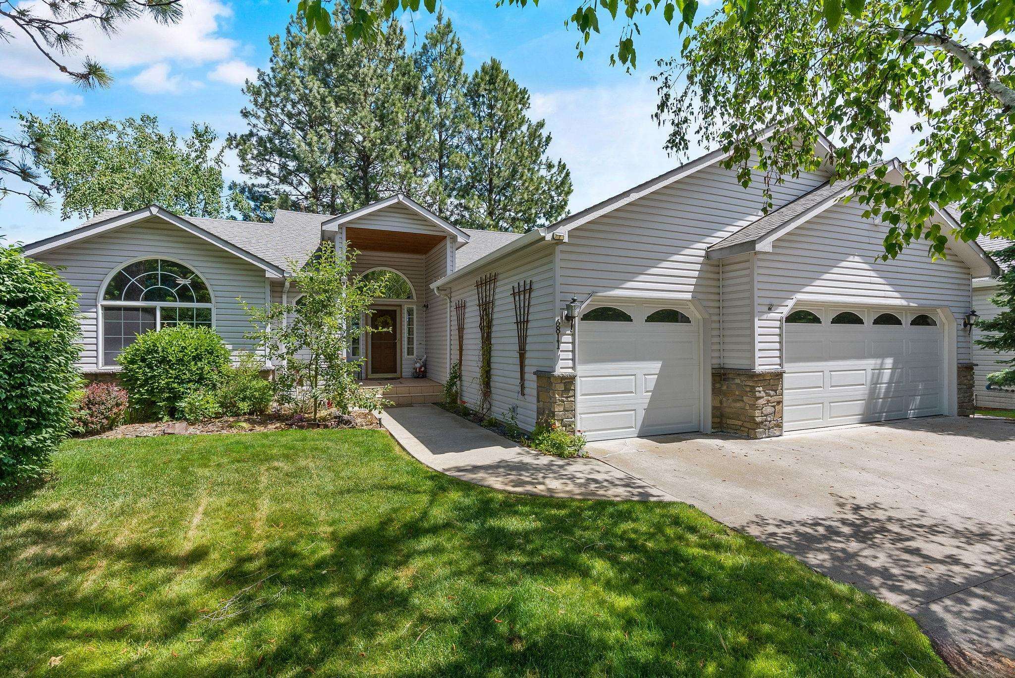 Property Photo:  6811 S Shelby Ridge Rd  WA 99224 