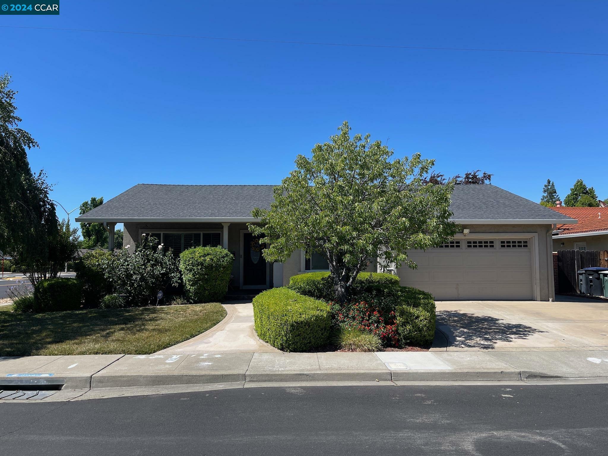 Property Photo:  5202 Crestline Way  CA 94566 