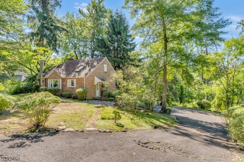 Property Photo:  29 Ridge Road  NJ 07928 