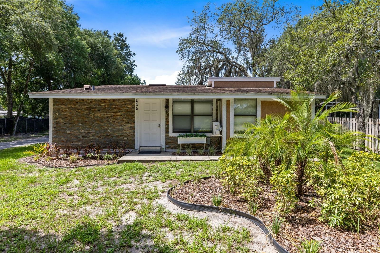 Property Photo:  424 E Welch Road  FL 32712 