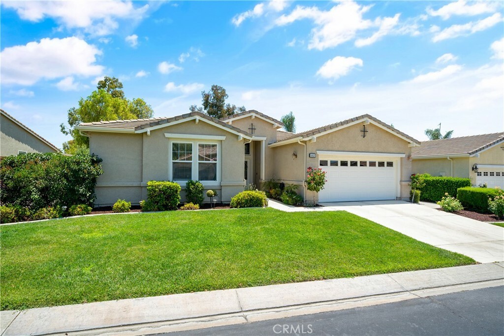 Property Photo:  468 Olazabal Dr  CA 92545 