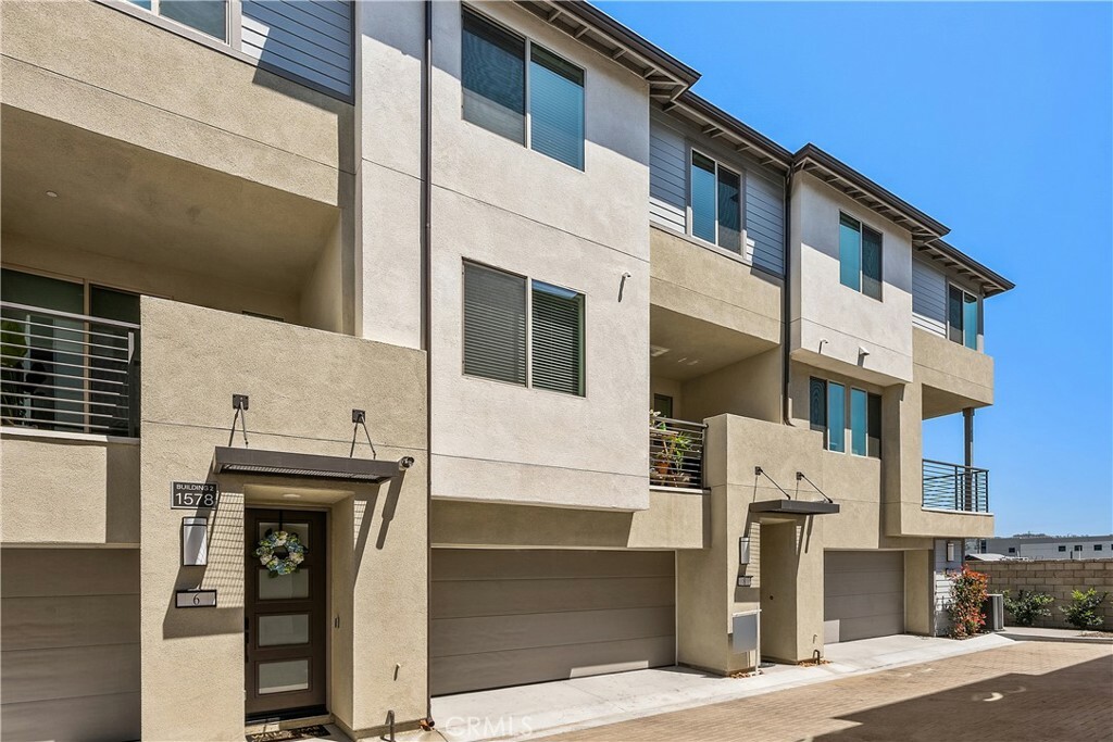 Property Photo: 1578 Topeka Avenue 8 CA 92870