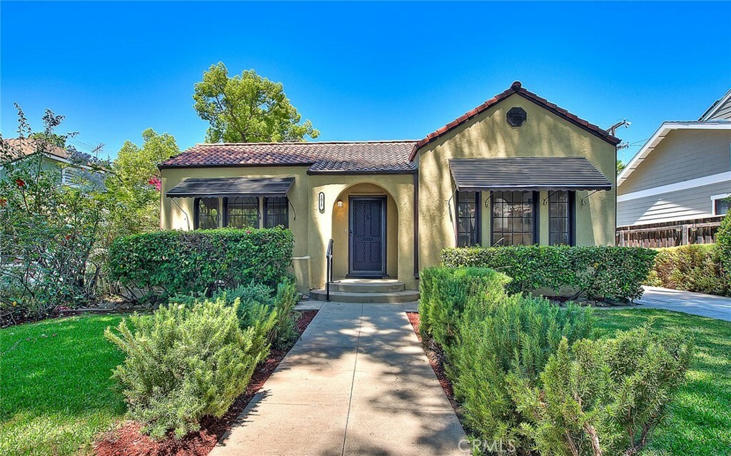 Property Photo:  1017 Diamond Avenue  CA 91030 