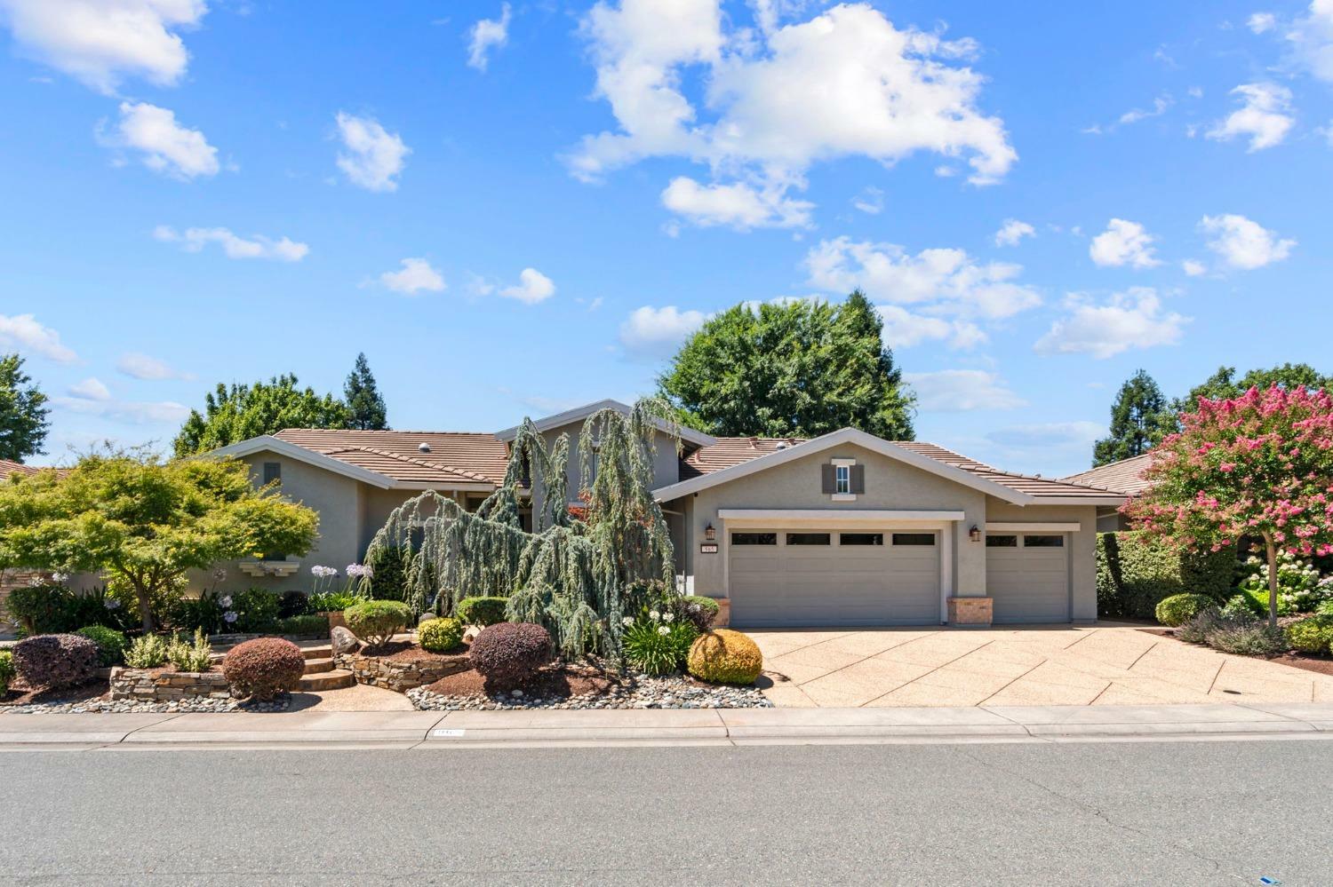 Property Photo:  965 Wagon Wheel Lane  CA 95648 