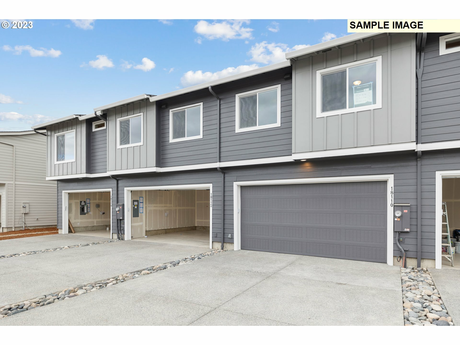 Property Photo:  18427 NE 46th Pl 192  WA 98686 