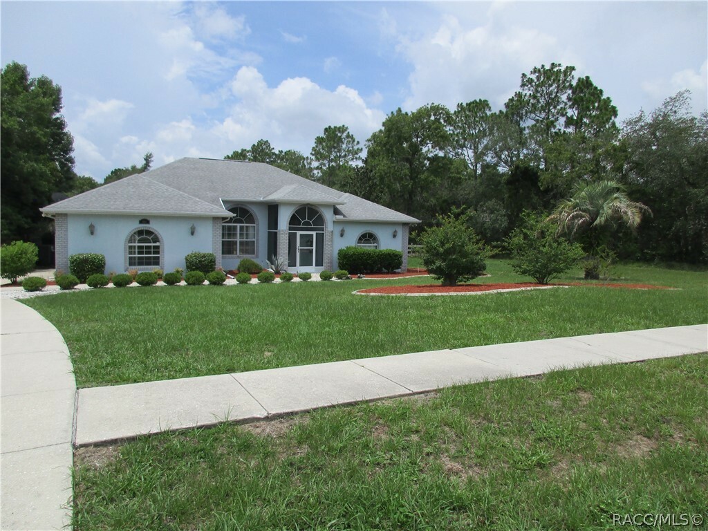 Property Photo:  5698 N Lena Drive  FL 34465 