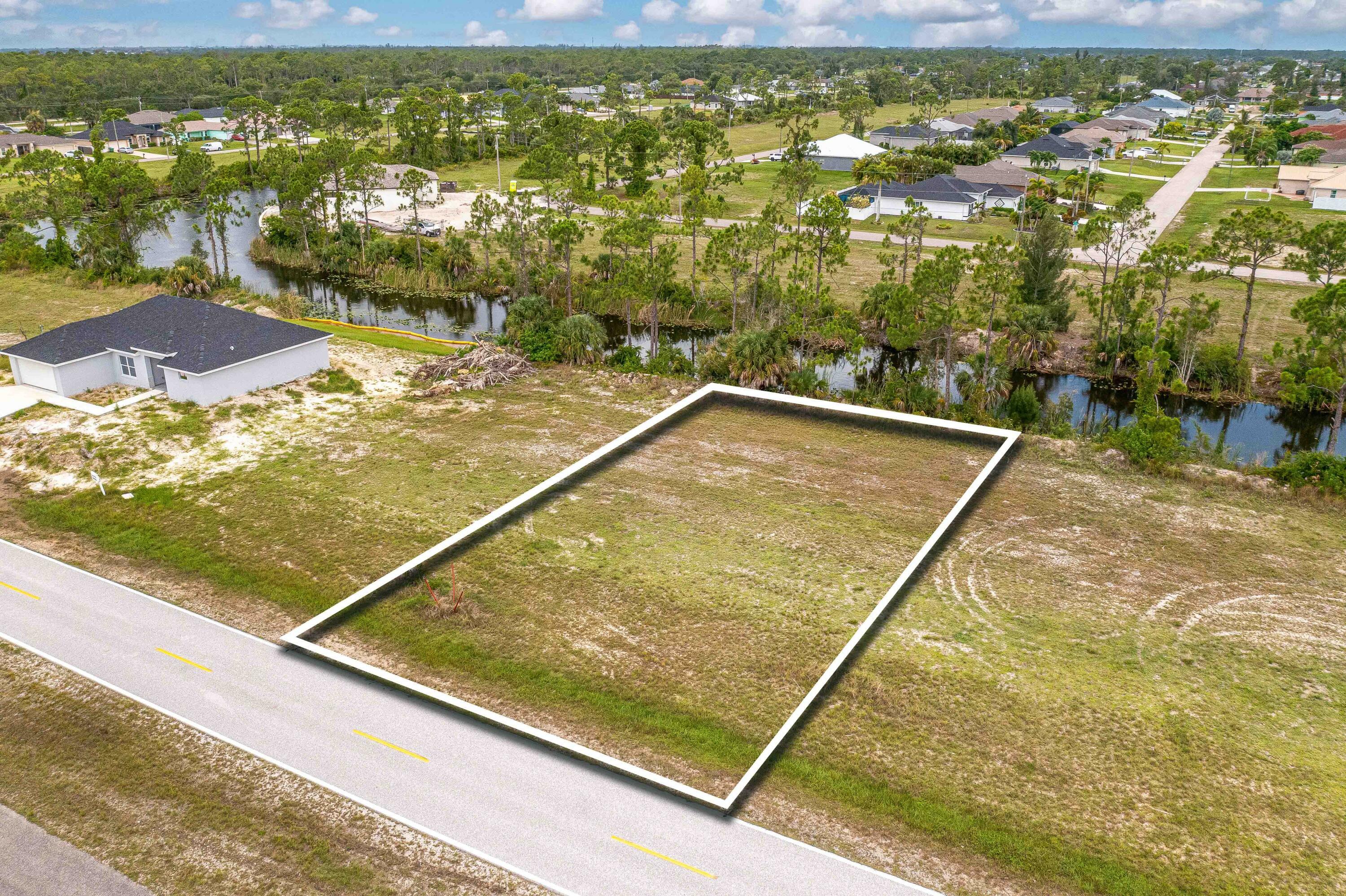 Property Photo:  3348 Garden Boulevard  FL 33909 