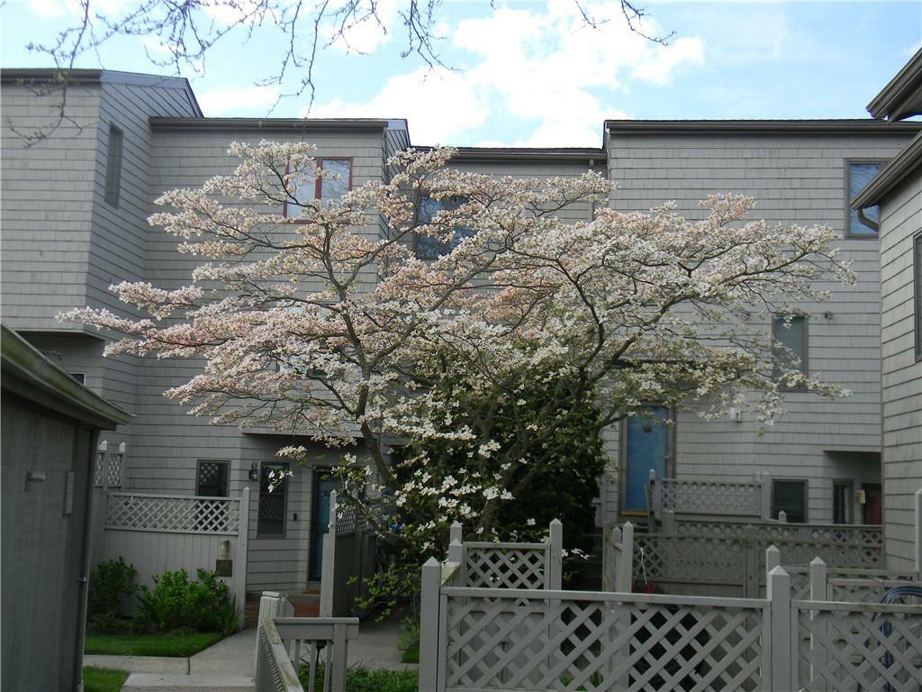 Property Photo:  54 Seabreeze Lane 54  RI 02809 