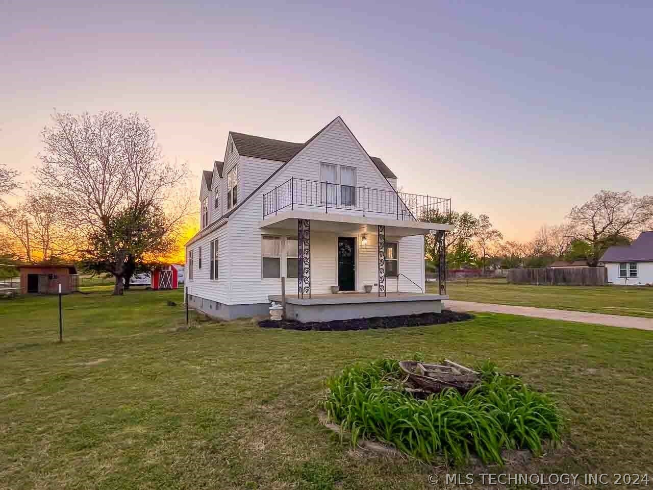 Property Photo:  925 S Harrison Avenue  OK 74023 