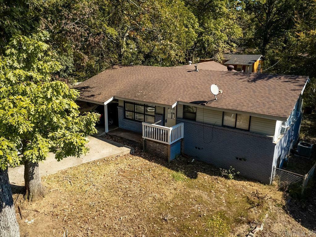 Property Photo:  2719 Longcoy Street  AR 72204 