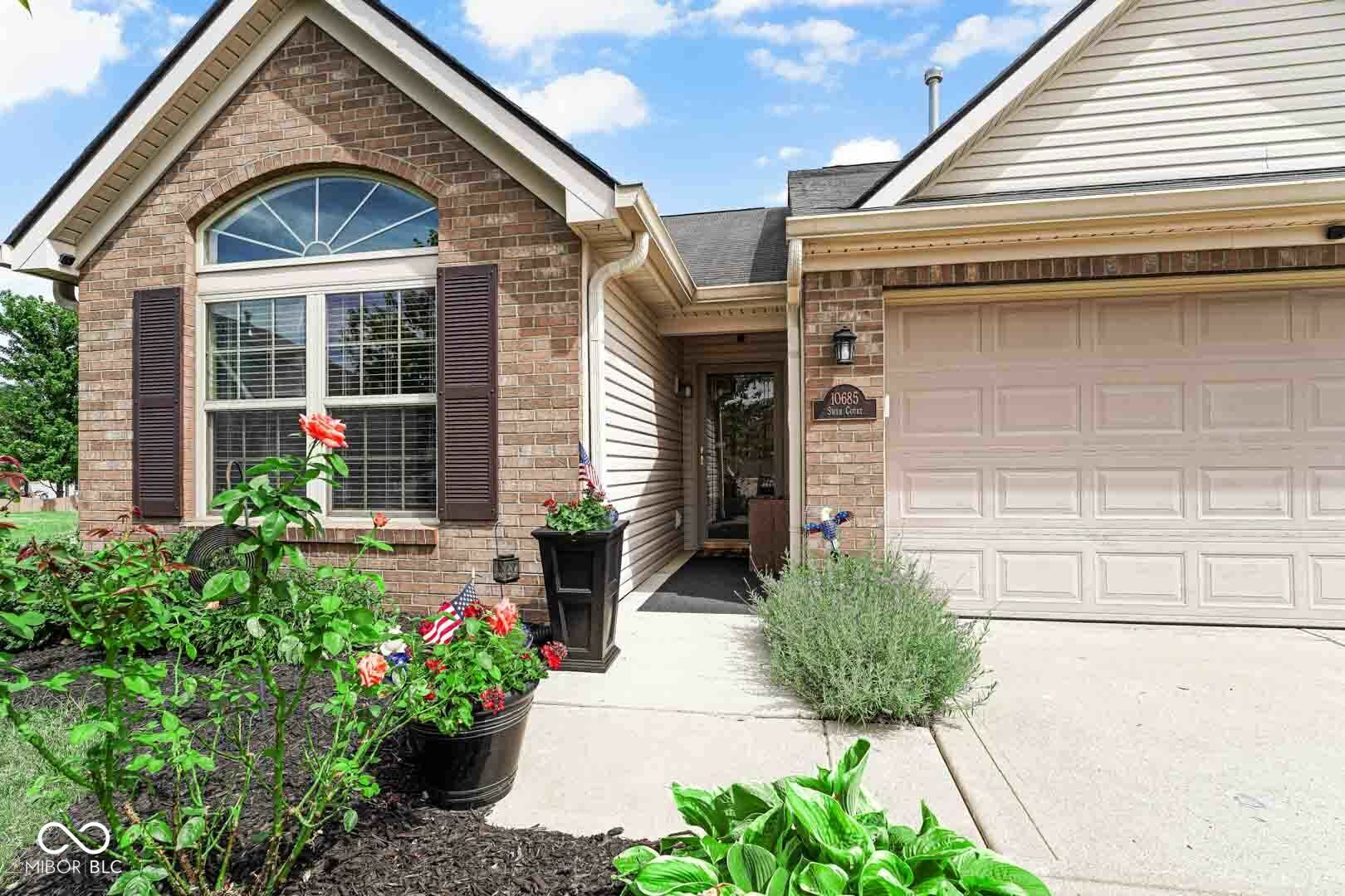 Property Photo: 10685 Swan Court IN 46231