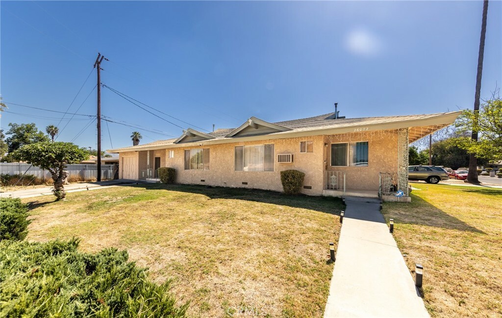 Property Photo:  26070 San Jacinto Street  CA 92543 