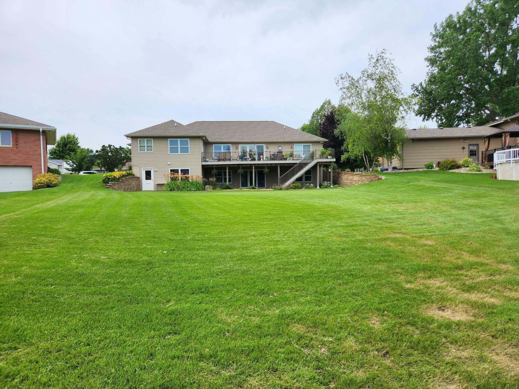 Property Photo:  216 Green Lea Lane  MN 56007 