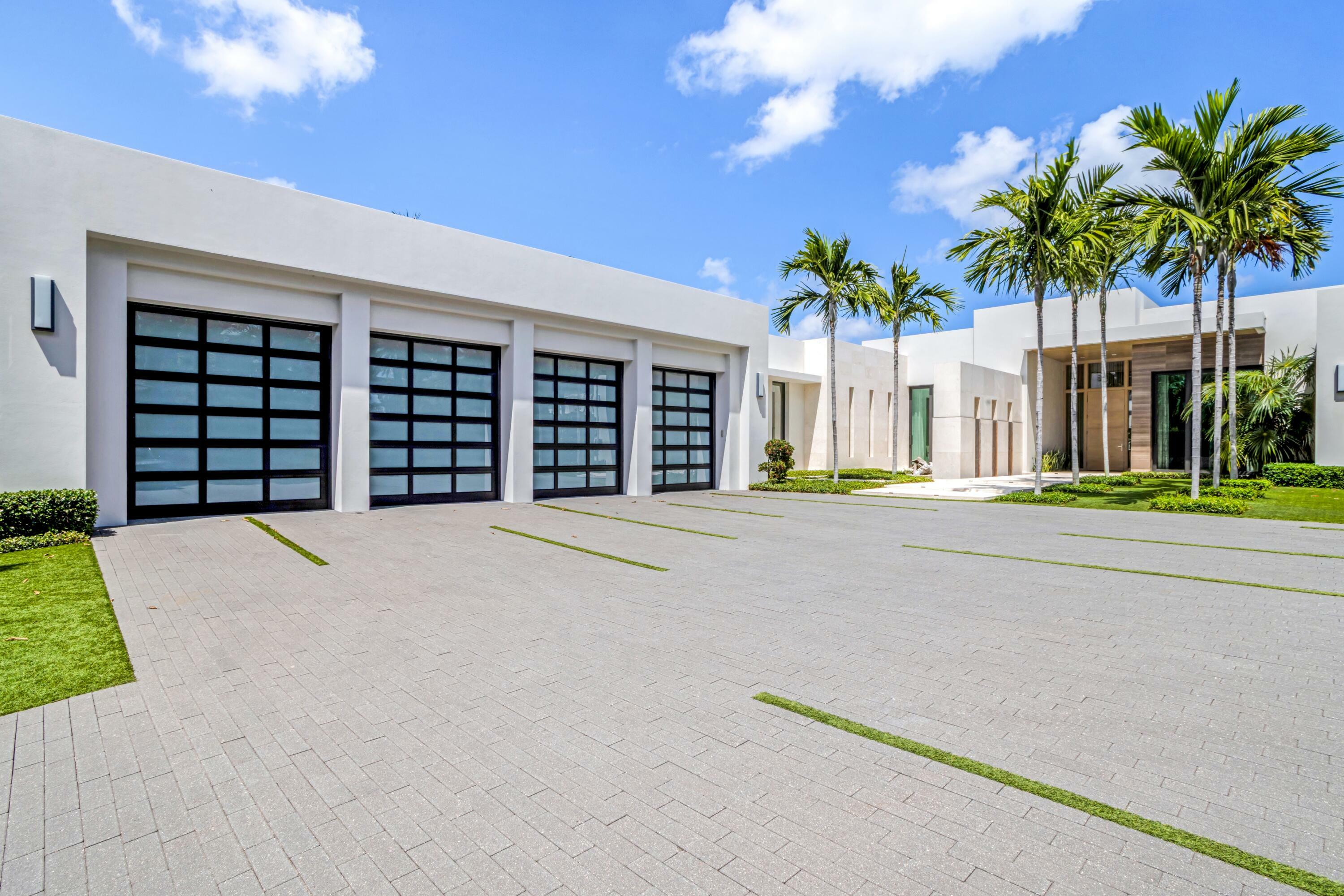 Property Photo: 190 NE 5th Avenue FL 33432