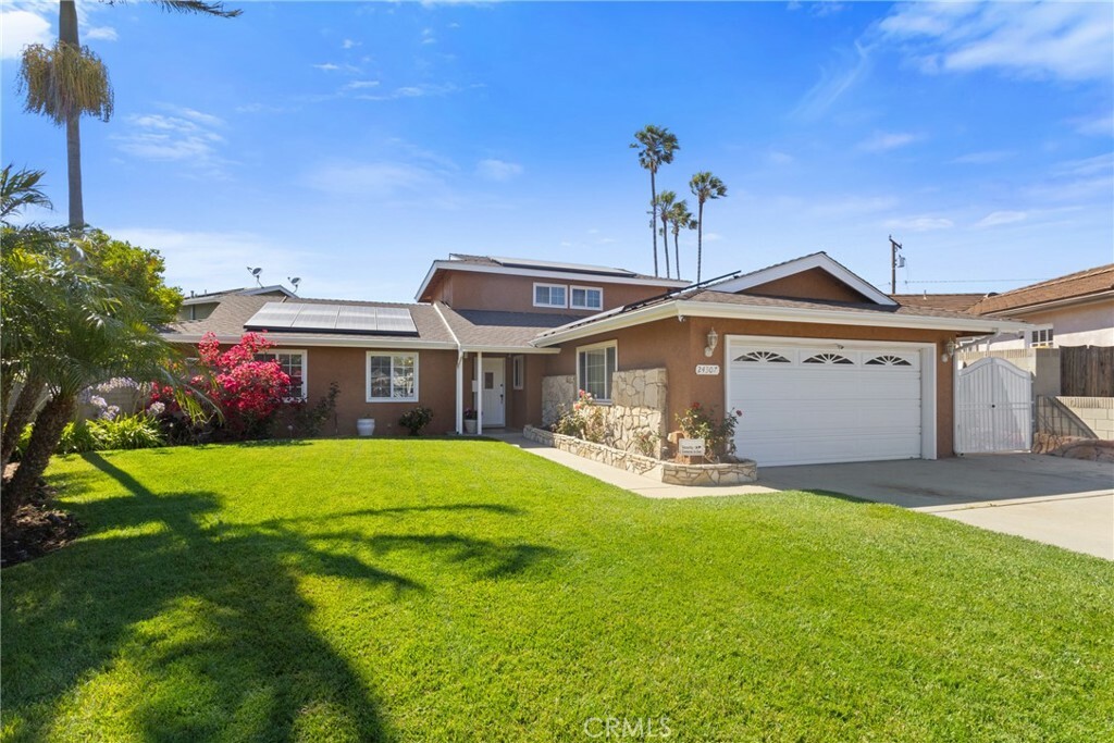 Property Photo:  24307 Falena Avenue  CA 90501 