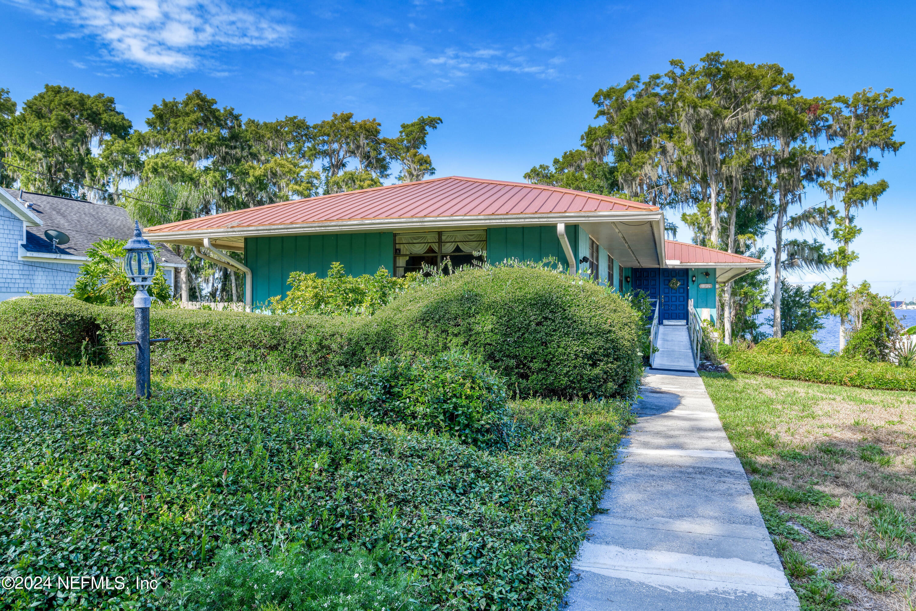 Property Photo: 109 St Johns Boulevard FL 32131