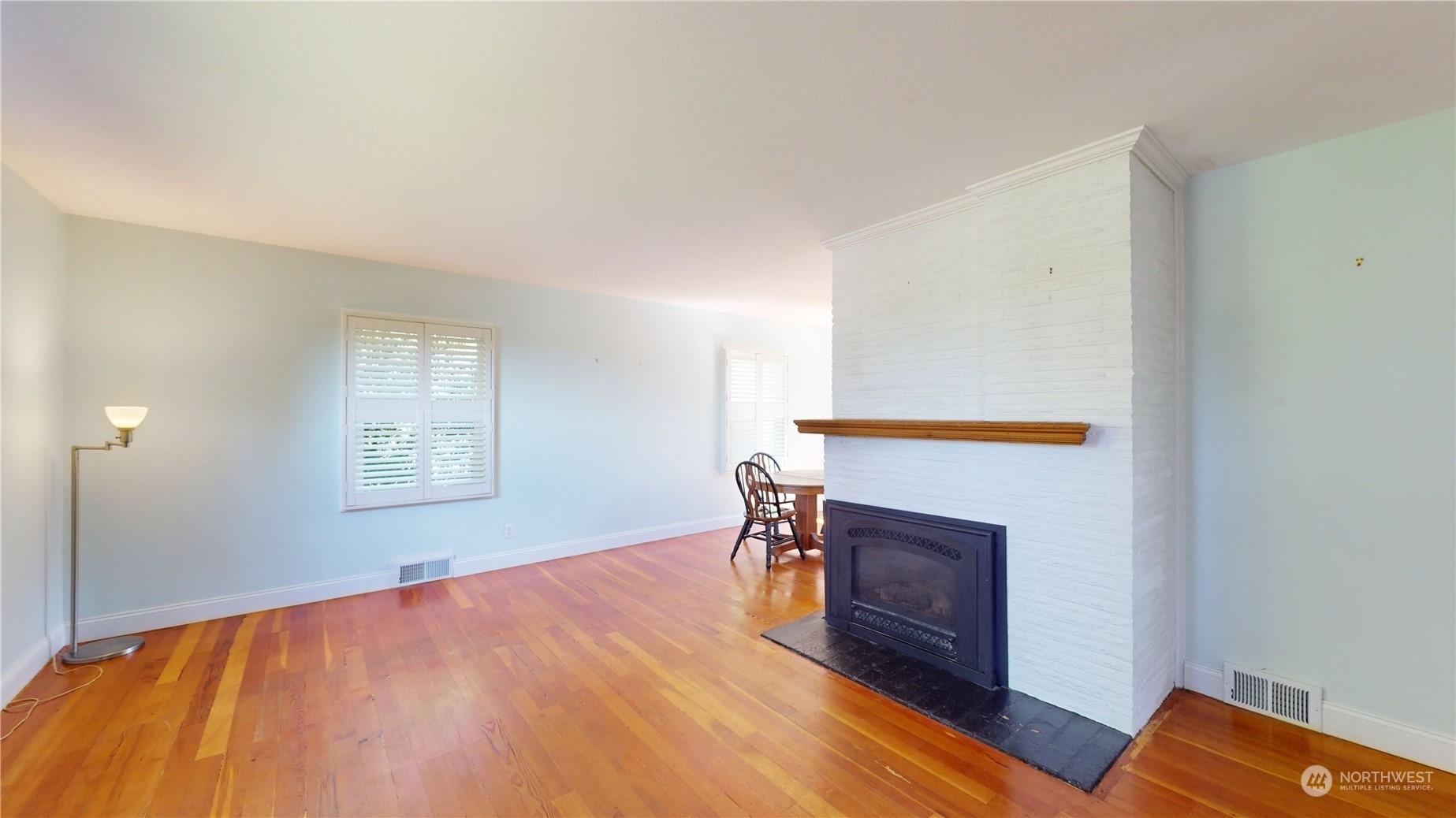 Property Photo:  818 S 9th Street  WA 98274 