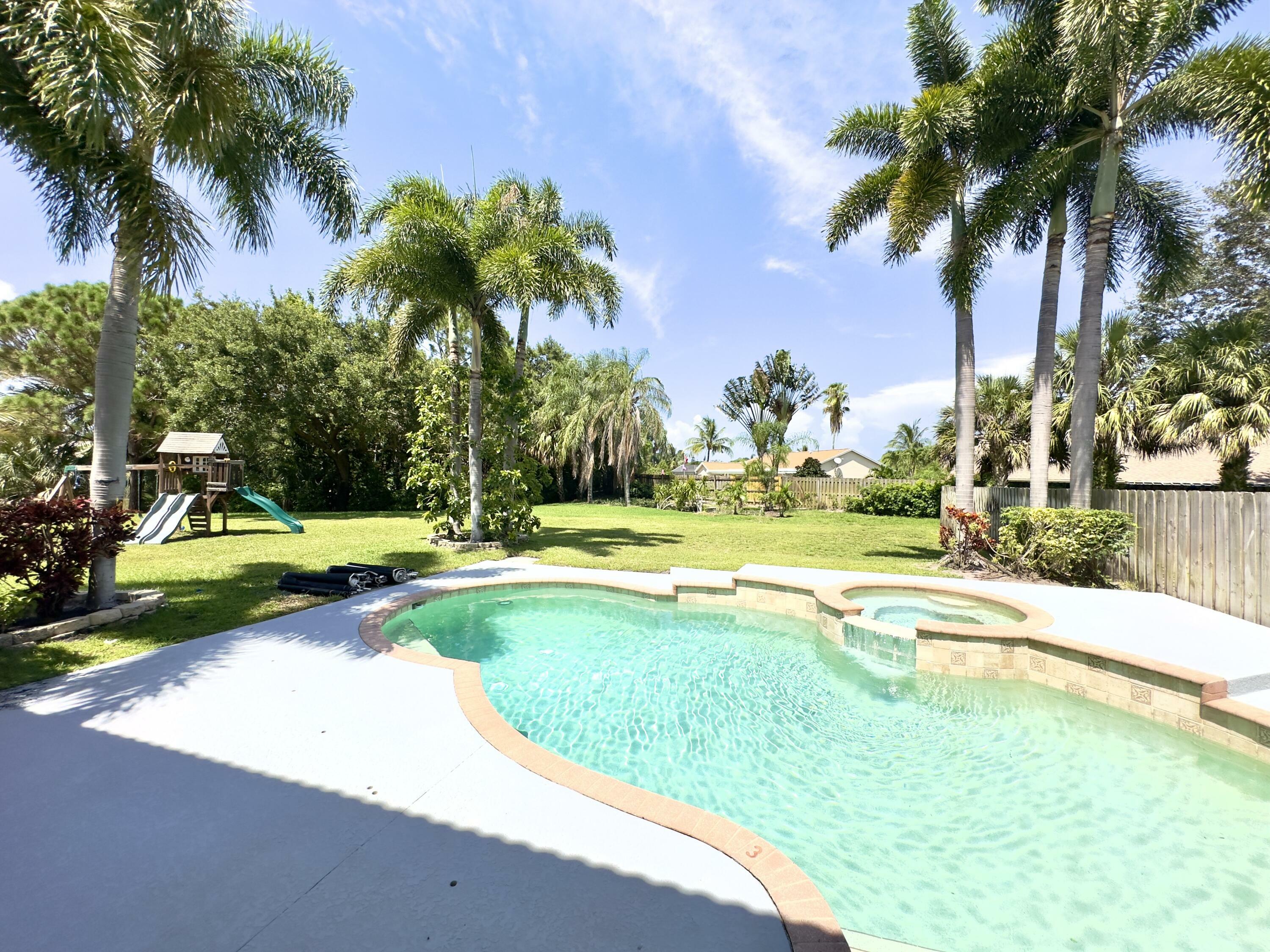 Property Photo:  1118 Fosters Mill Drive  FL 33436 