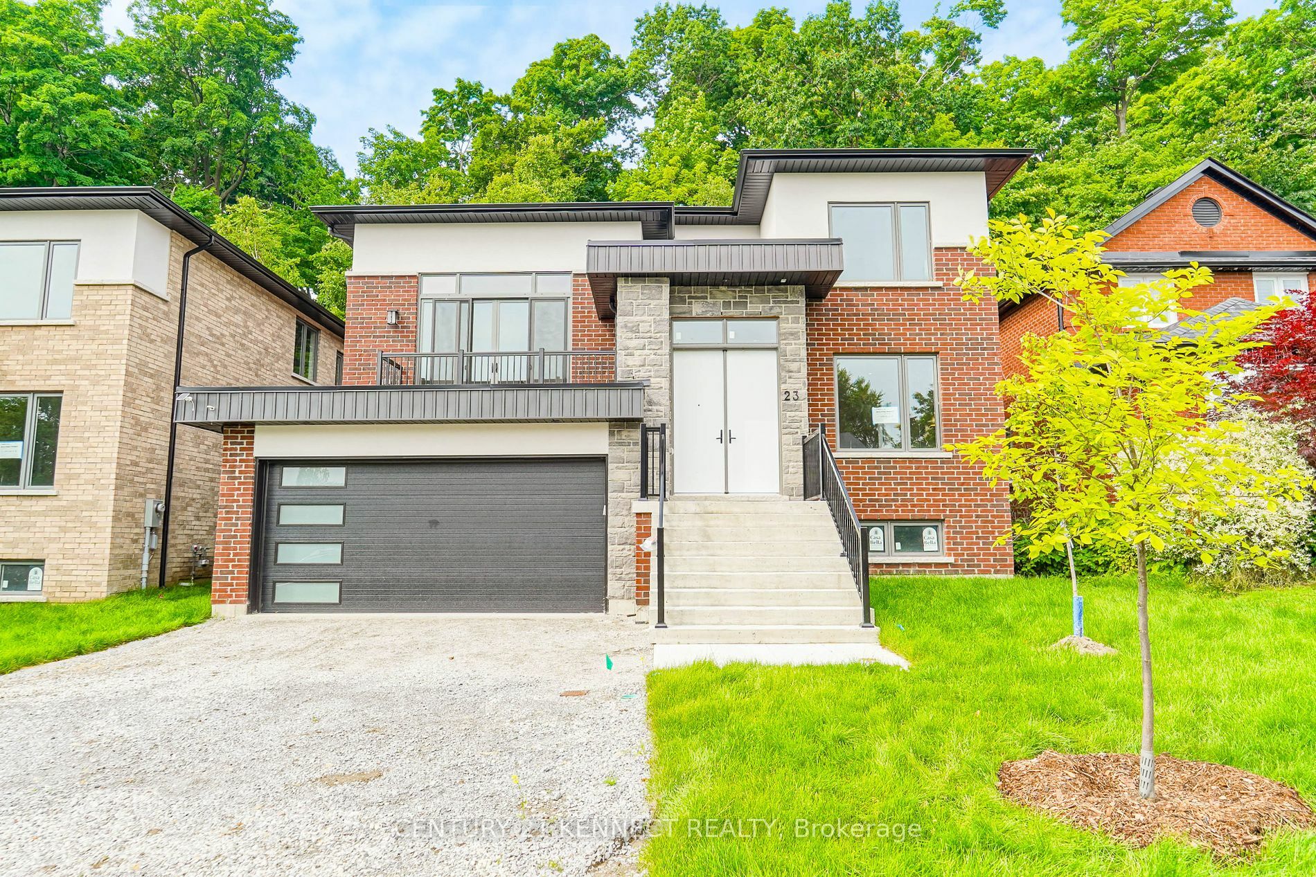 23 Blueking Cres  Toronto ON M1C 4N1 photo