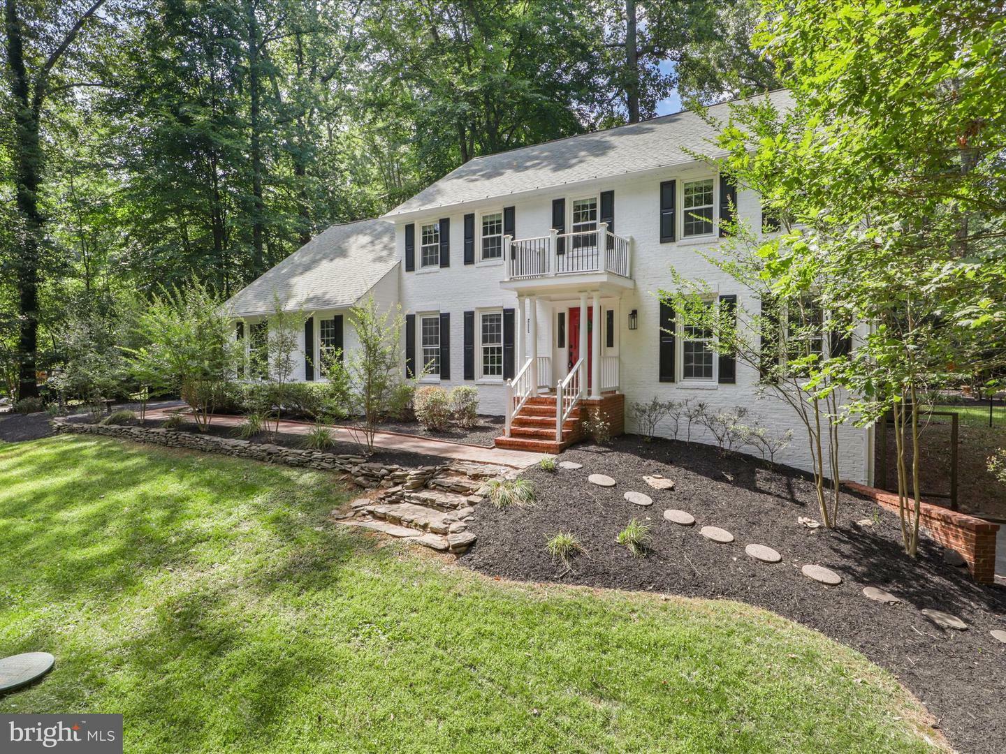 Property Photo:  7267 Seaton Lane  VA 20187 