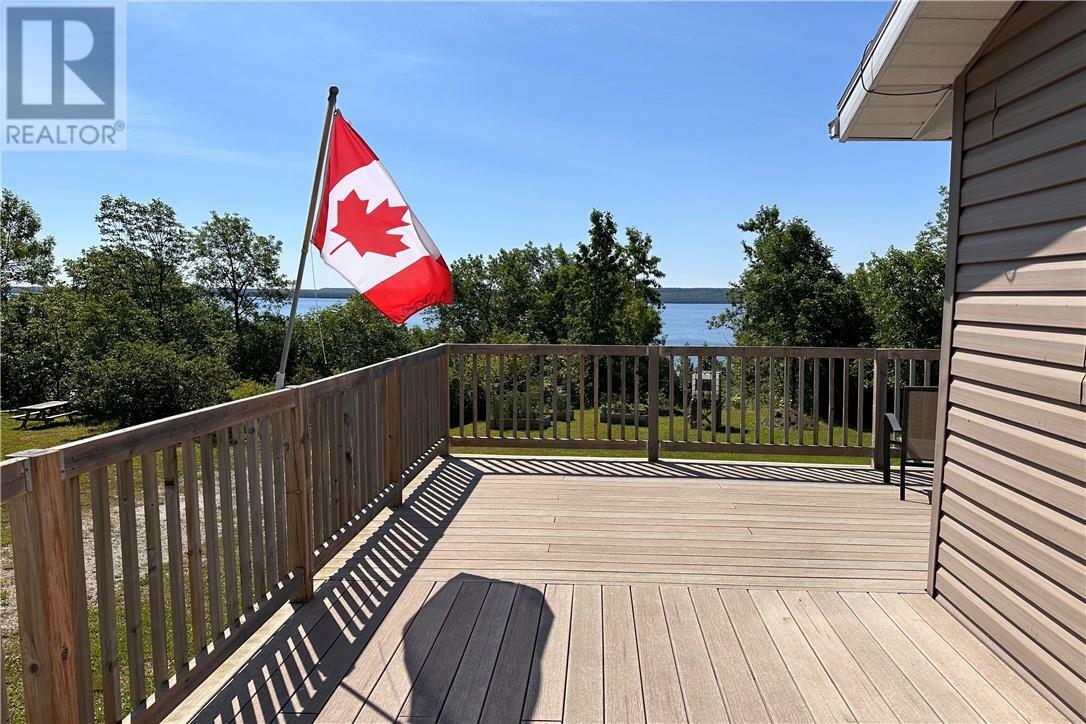 Photo de la propriété:  348 Leask Bay Shores Lane  ON P0P 1N0 