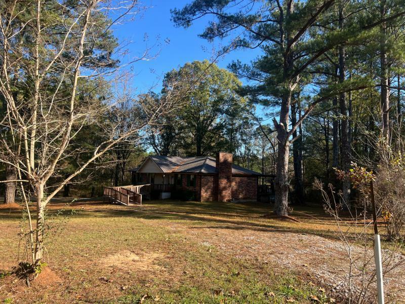 Property Photo:  1367 State Park Road  MS 38857 