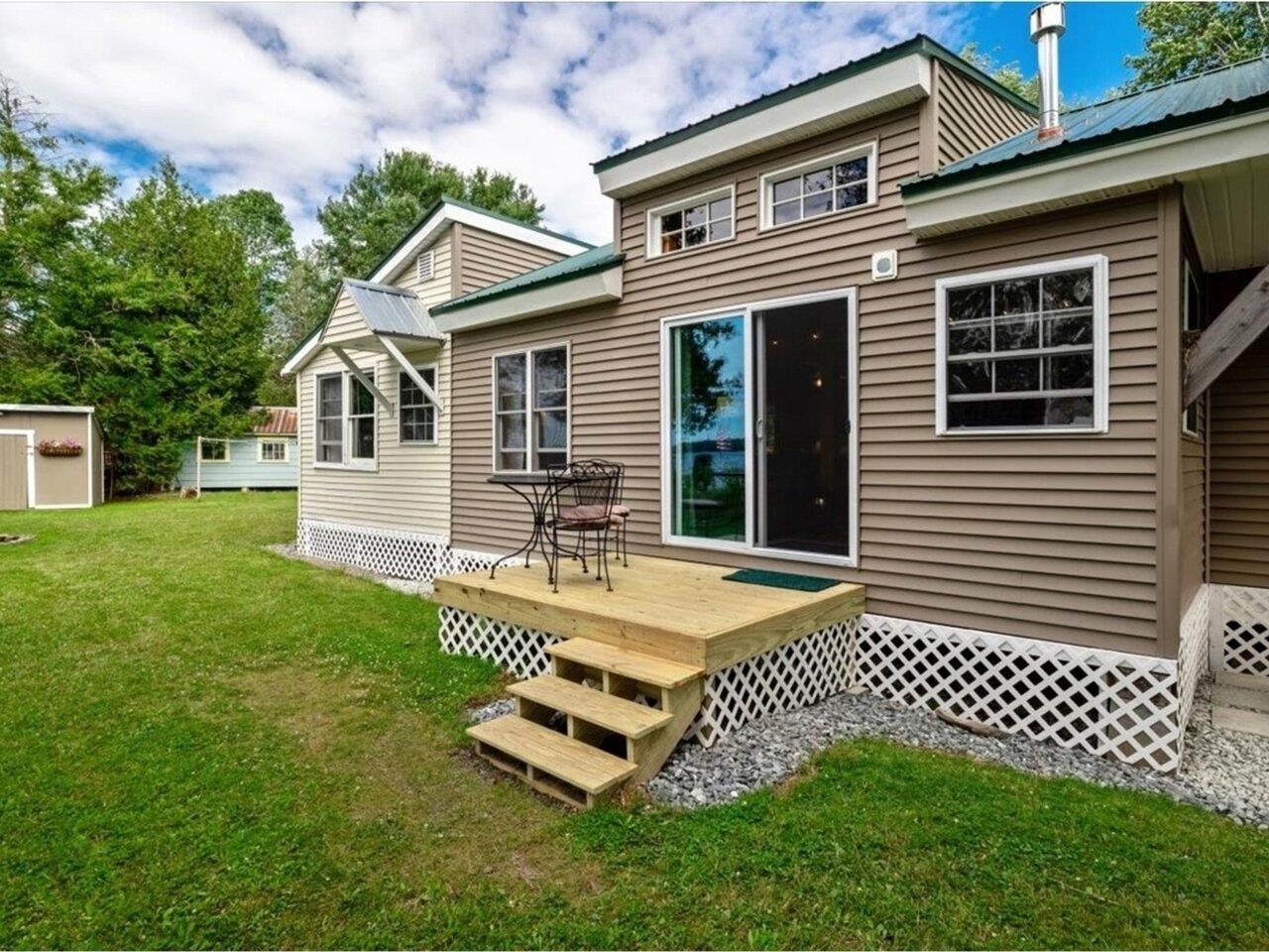 Property Photo:  131 Shore Road  VT 05457 